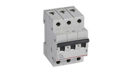 Disjuntor 3P 10A  4500Ka