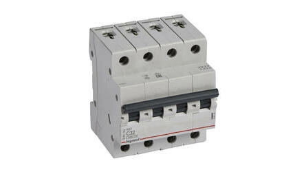 Disjuntor 4P 32A 4500Ka